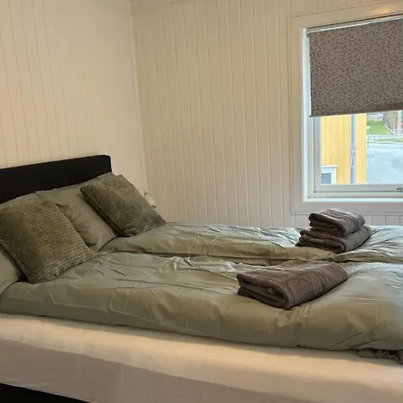 Apartment Downtown 2 *